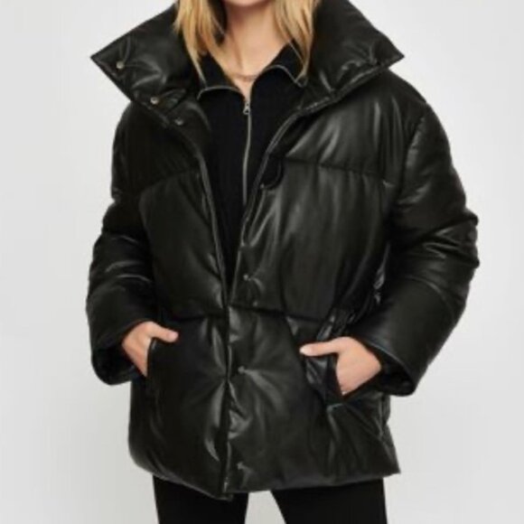 Jackets & Blazers - Soho Faux Leather City PufferCoat oversize crop black size small